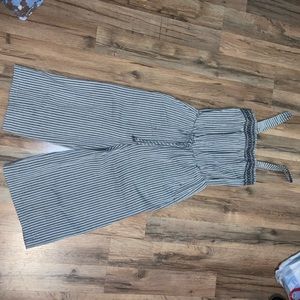 Universal Thread Black&White Jumper